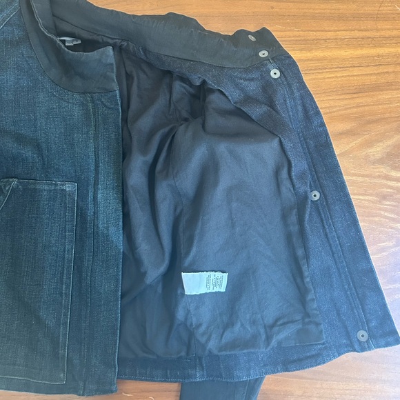 HELMUT HELMUT LANG Funnel Neck Denim Jacket in a dark wash | size small - Picture 12 of 14